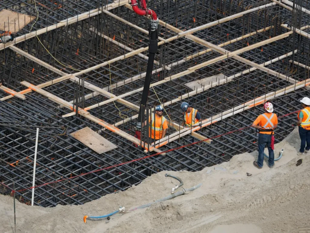 Construction Site Injury Lawyer — Maximize Your Recovery